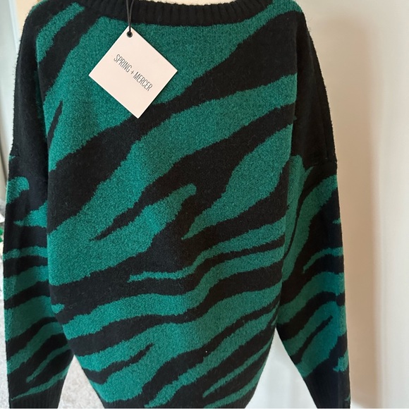 Spring + Mercer sweater - Picture 4 of 4